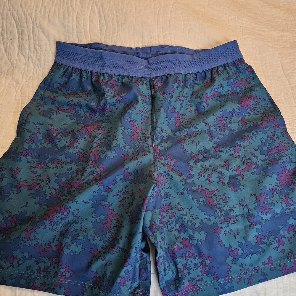 Fabletics mens shorts